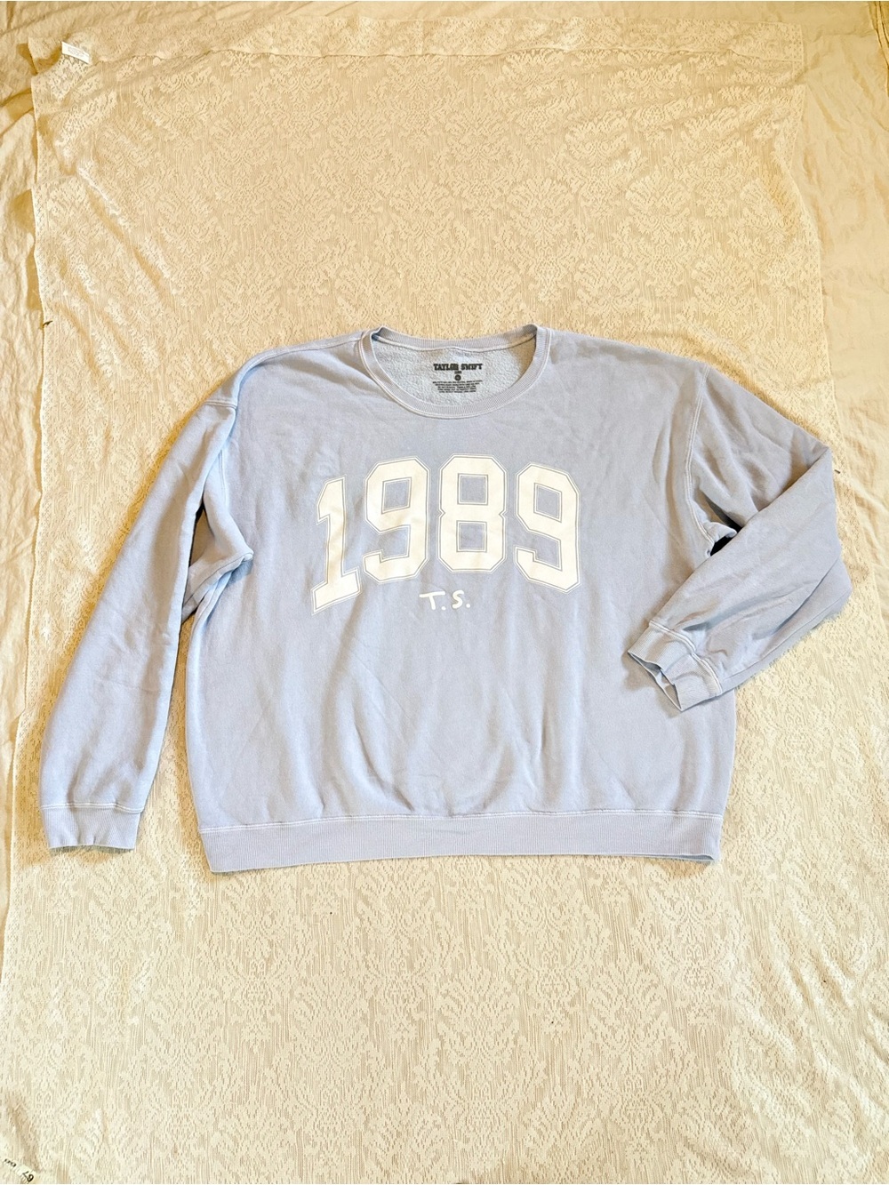 Taylor swift 1989 album crewneck baby blue sweatshirt